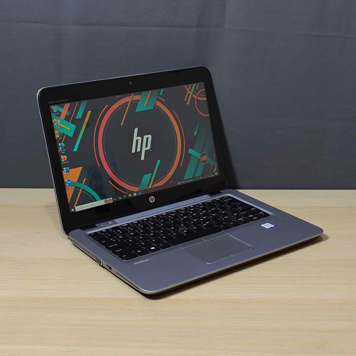HP 840 G4 Depan Kiri HP 840 G4 Kiri Butik Laptop