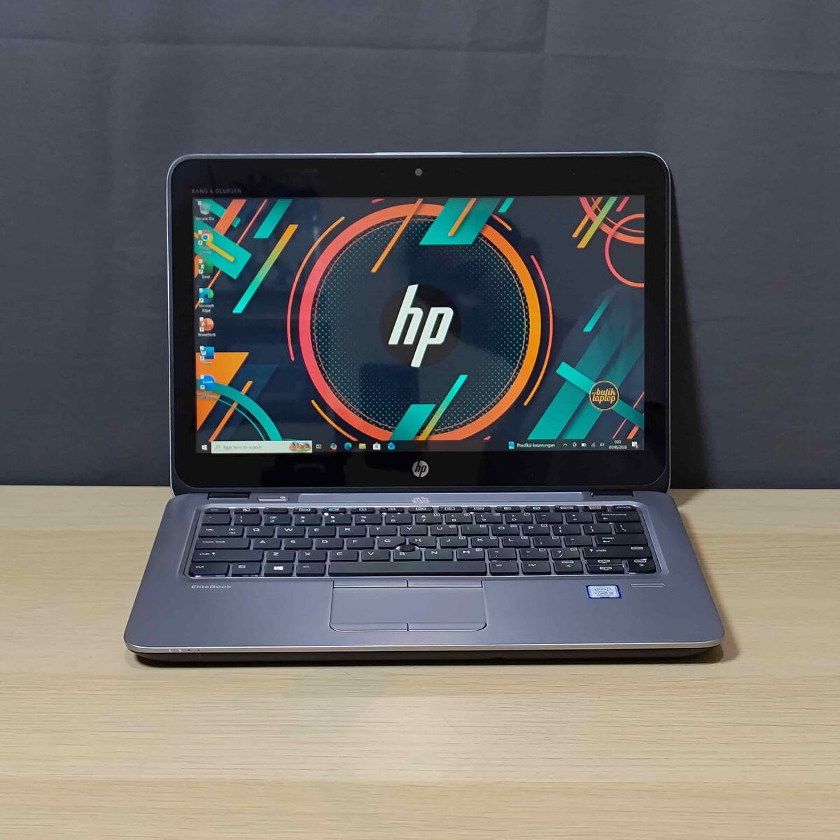 HP 840 G4 Depan Tengah HP 840 G4 Tengah Butik Laptop